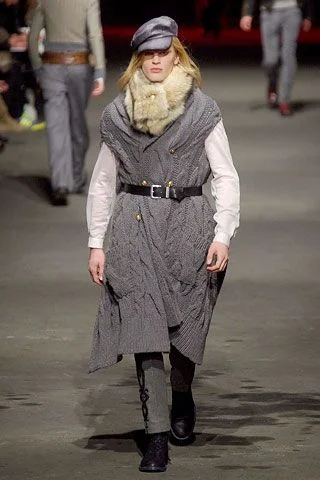 Look 16